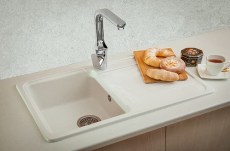 Мойка Granicom G010 в дизайне кухни
